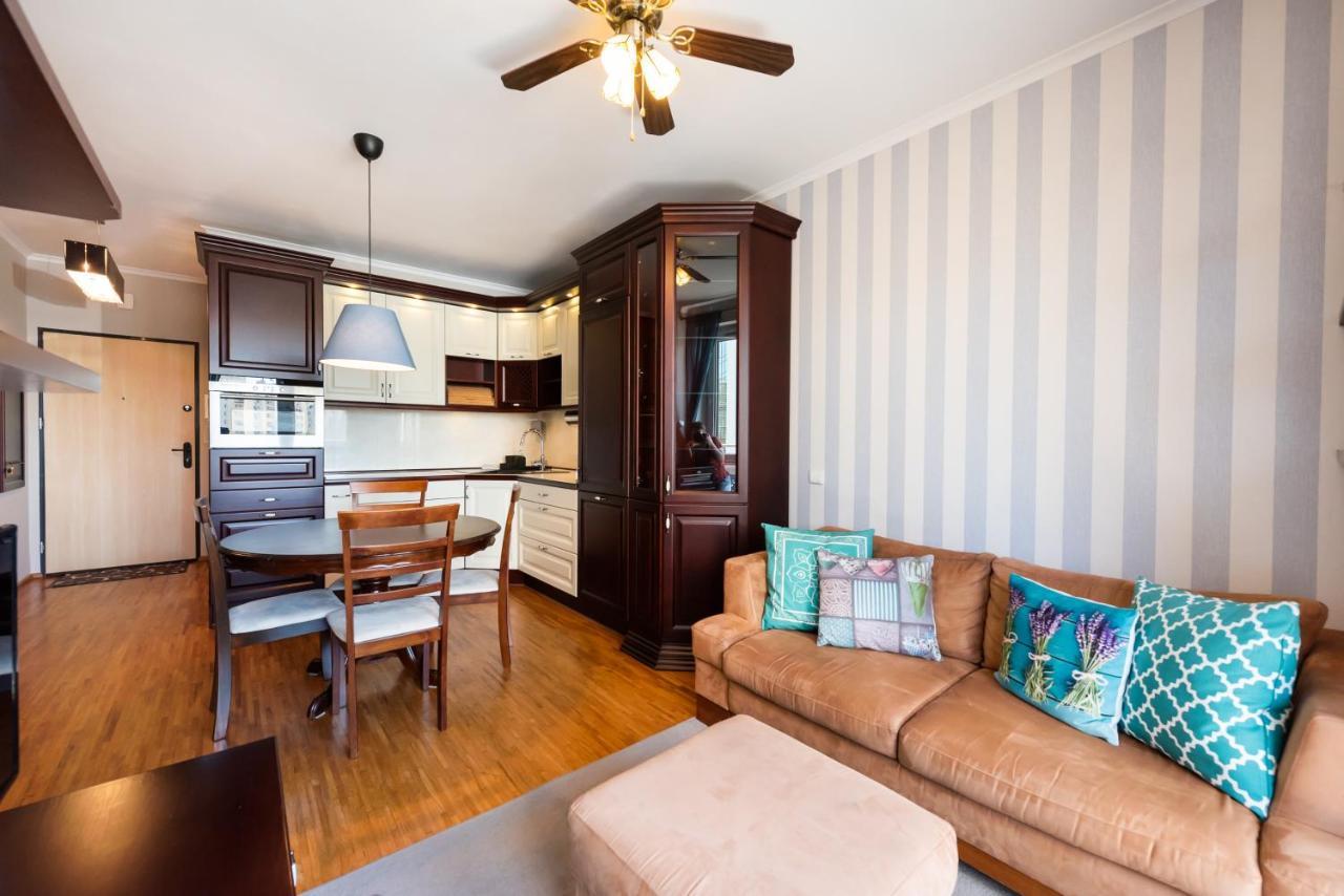 Metro Wilanowska Homely Apartment Warszawa Eksteriør billede