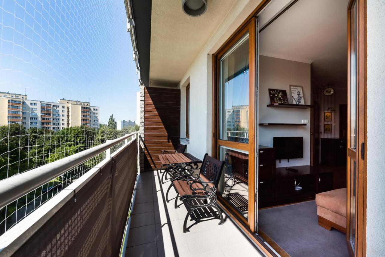 Metro Wilanowska Homely Apartment Warszawa Eksteriør billede